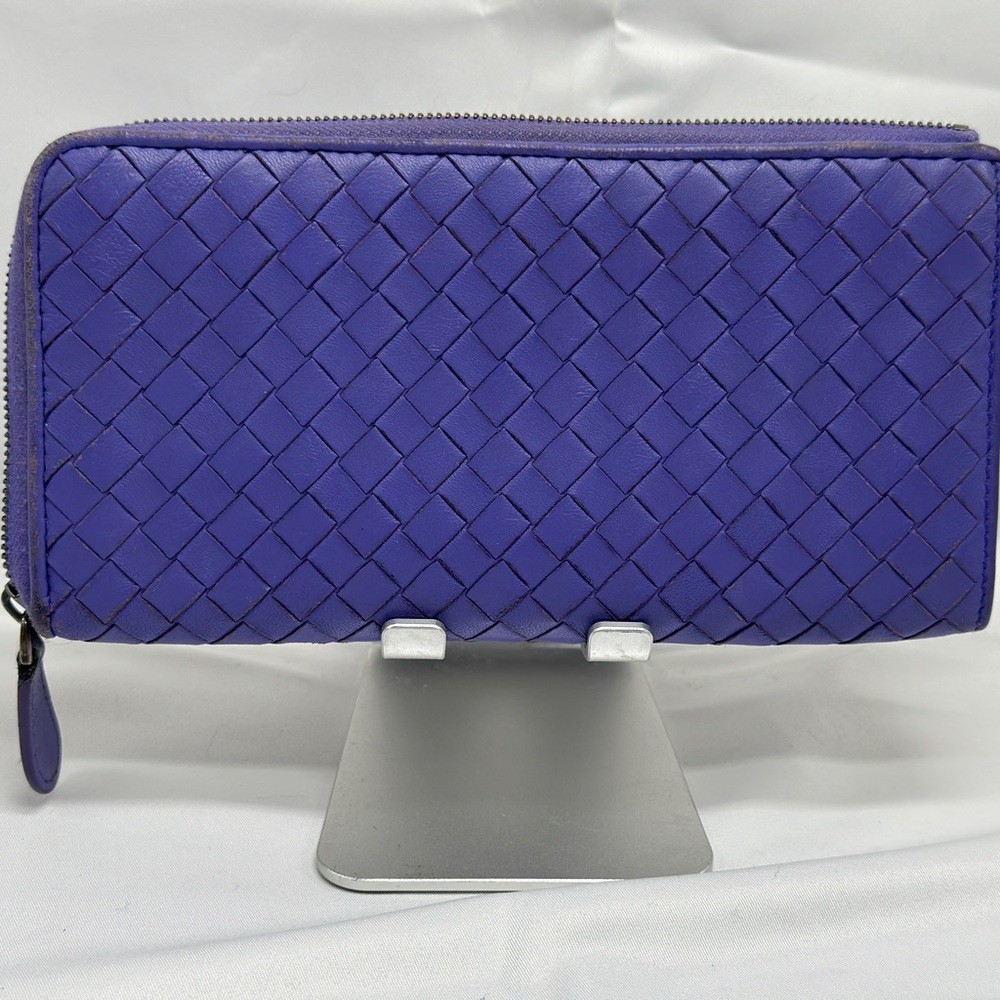 Bottega Venetta Intrecciato Zip wallet